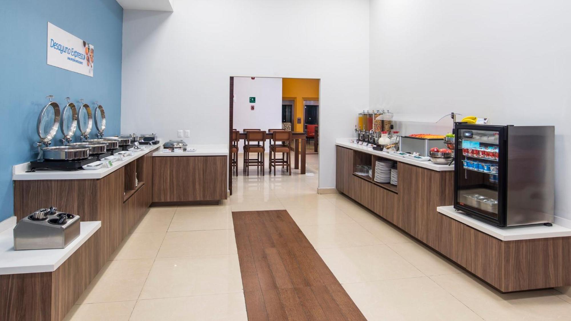 Express By Ihg 4*